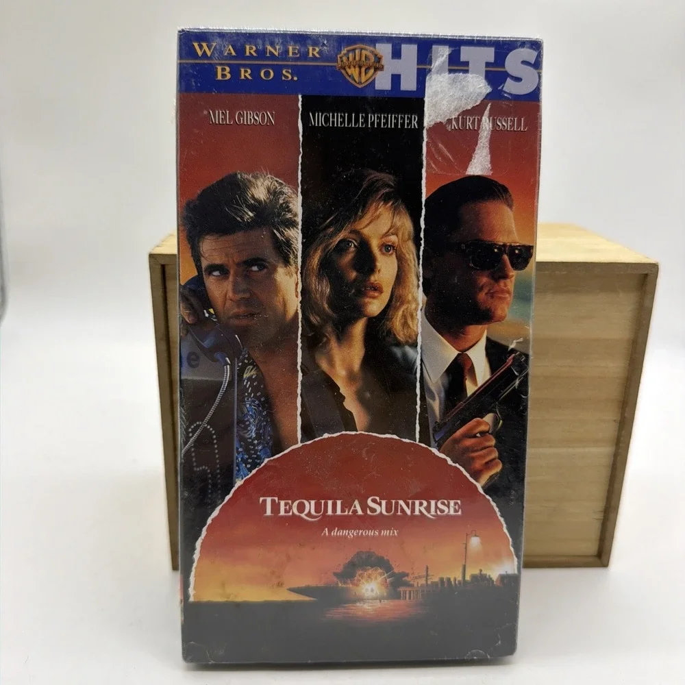 VHS Video - Tequila Sunrise - WB Hits - Mel Gibson Kurt Russell Movie NEW